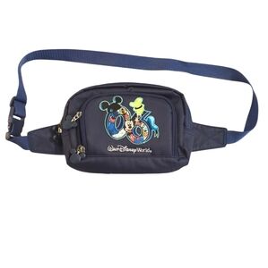 Disney world bag tree zippers compartments